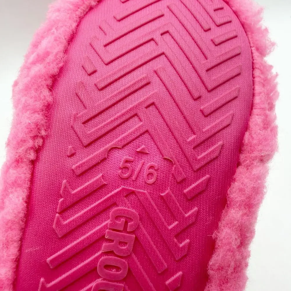 Barbie Toddler Girls Ground Up Spa Slippers US 5-6 Small Pink Faux Fur NIB